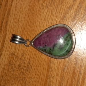 Sterling silver agate pendant